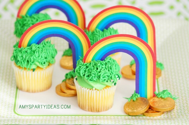 St. Patrick's Day Easy Party Ideas {Giveaway from AmysPartyIdeas.com}