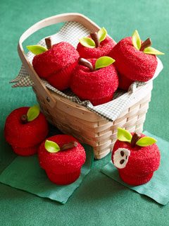 teacher appreciation week back to school party ideas apple cupcakes