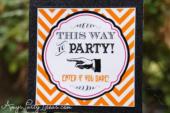 Halloween Party Ideas Party decorations & signs