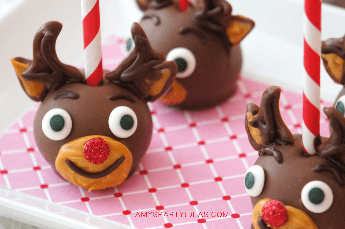 Gingerbread Decorating Party {Real Parties I've Styled 