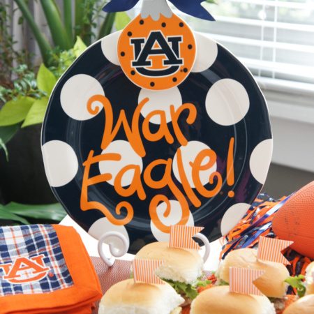 Homegating with Collegiate Partyware!