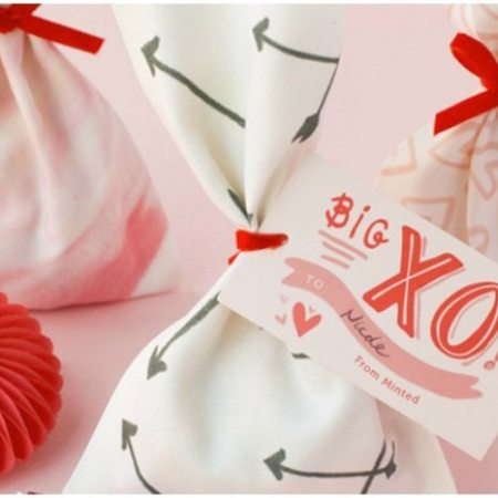 Cute Valentines Cards & Gifts to Exchange