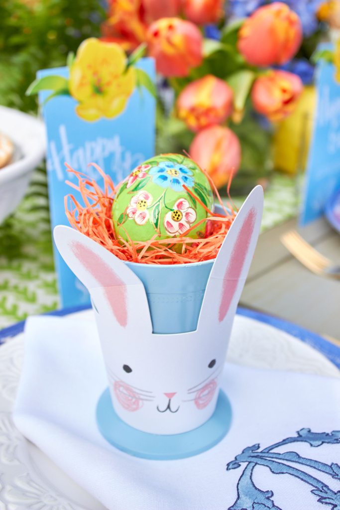 Host a Simply Southern Easter Dinner | DIY Video Tutorial | Easter Tablescape | Easter Party Ideas from AmysPartyIdeas.com