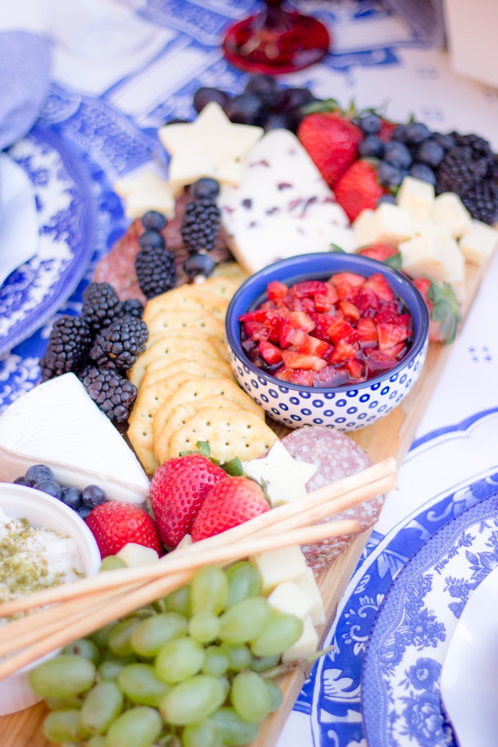 Fourth of July Cheese Board | American Summer | Dinner party tablescape ideas for Memorial Day, Fourth of July, Labor Day as seen on AmysPartyIdeas | Fun finds from Swoozies.com #swooinsider