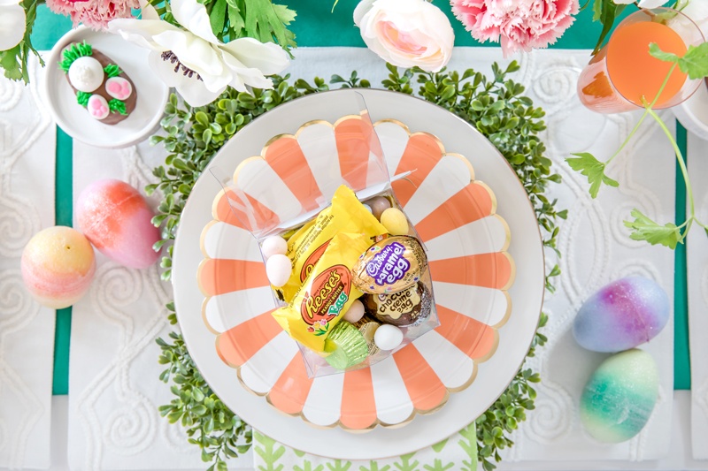 #BeSoEggstra with an Egg Hunt for Teens and Easter Brunch Ideas from AmysPartyIdeas.com @Walmart and @reeses | #Walmart #SheSpeaks